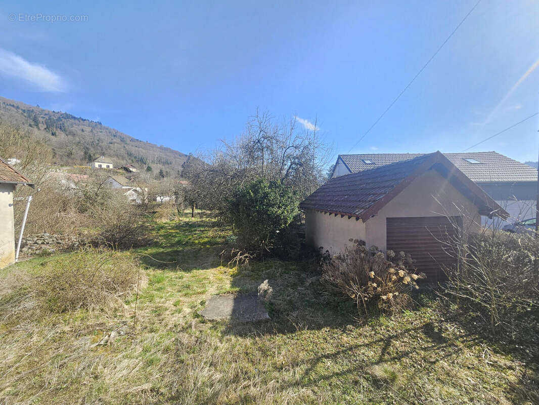 Garage - Commerce à RUPT-SUR-MOSELLE