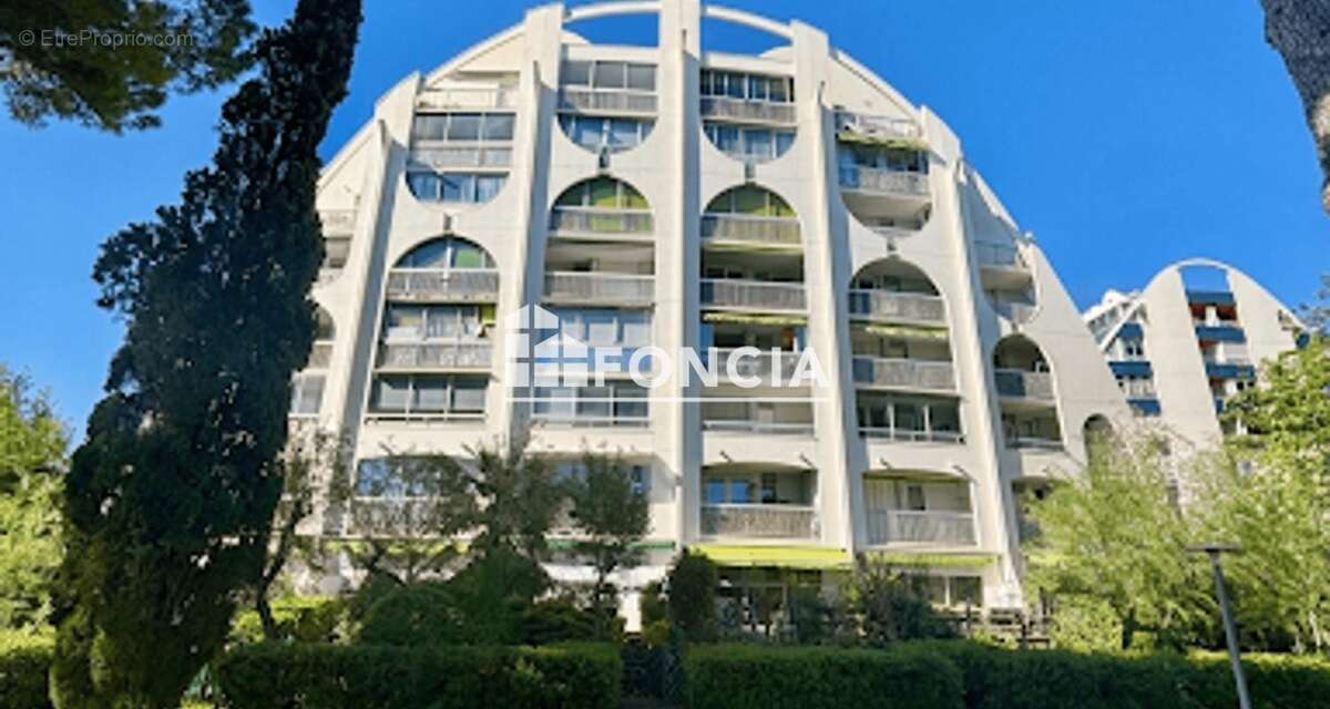 La Grande-Motte – T2 lumineux avec terrasse plein sud, vue parc, proche plages – ascenseur et parking - photo 7