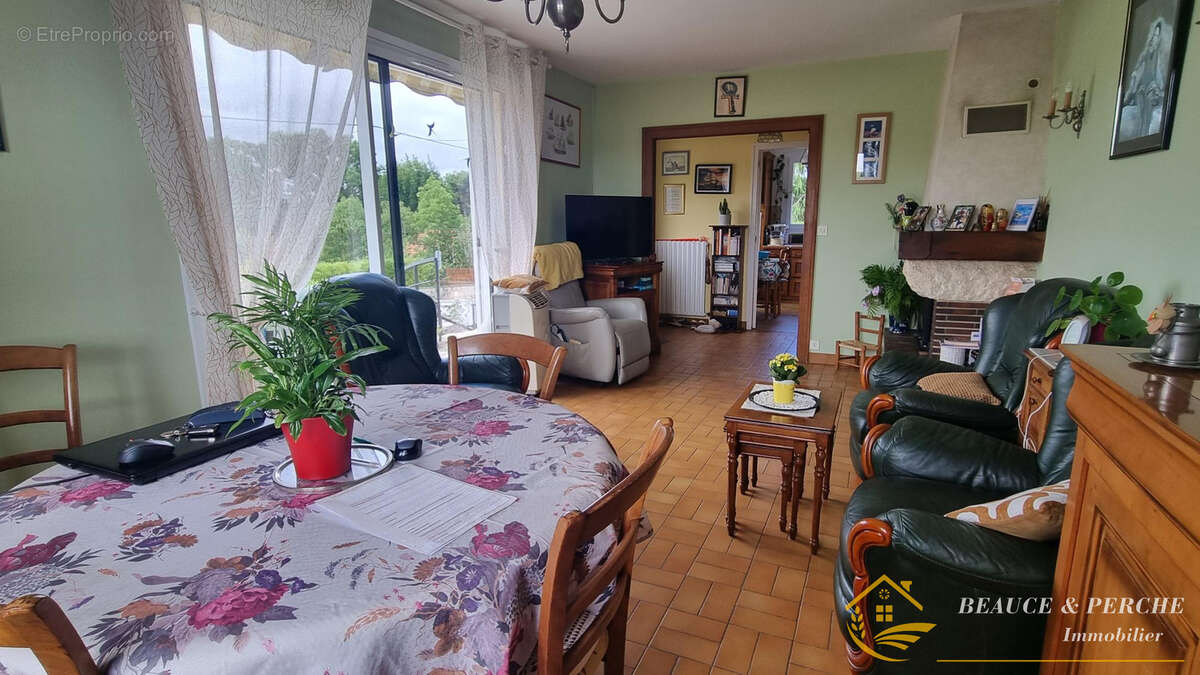 Maison à ILLIERS-COMBRAY