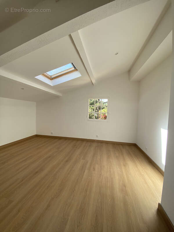 Maison à NANS-LES-PINS