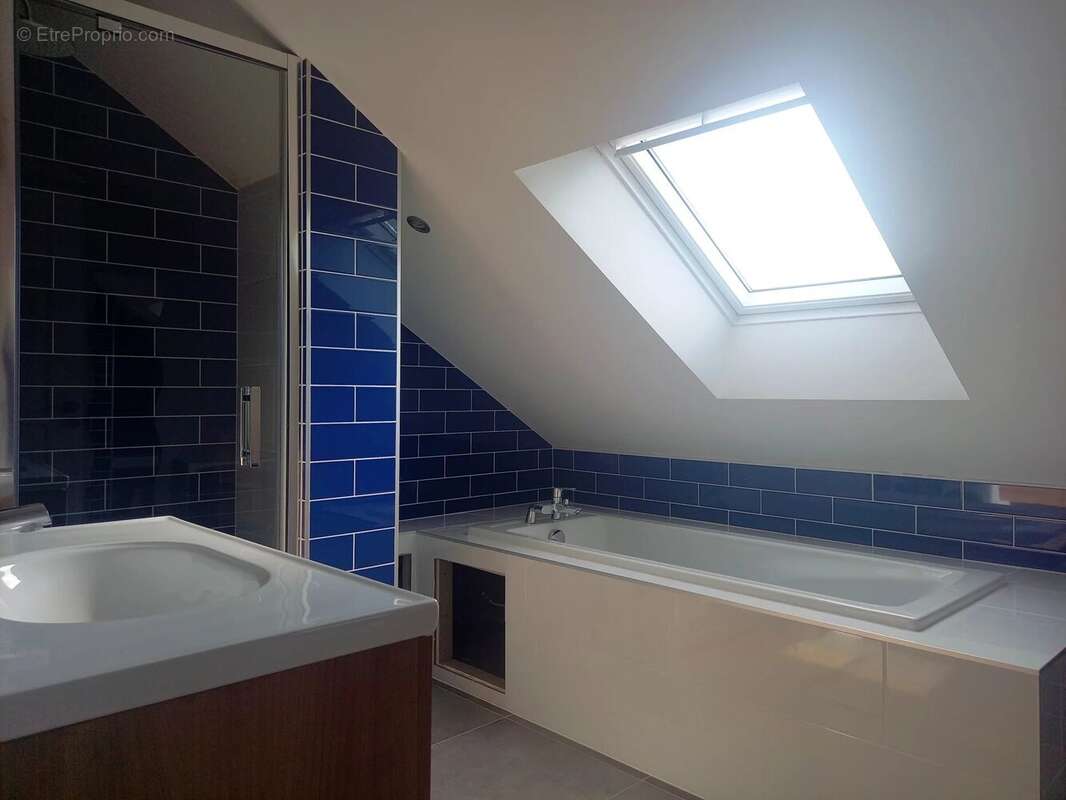 Maison à MONTIGNY-LENCOUP