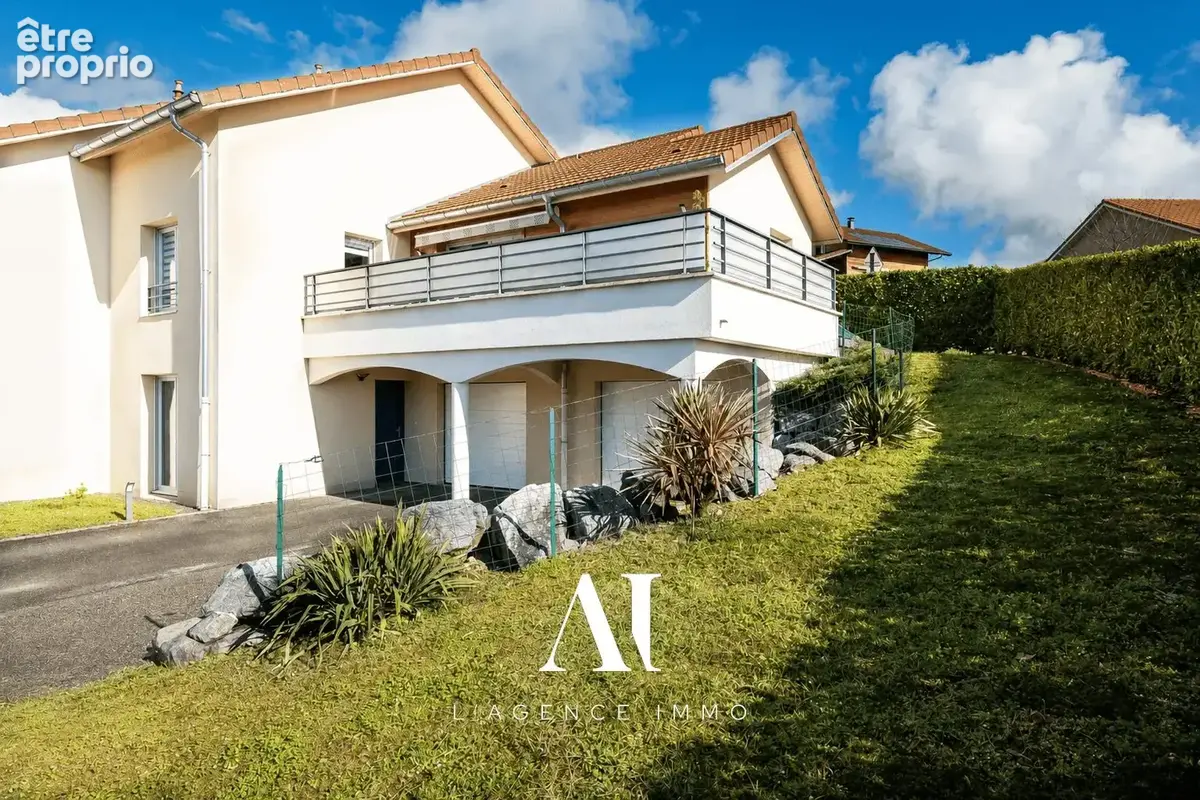 Maison à CESSY