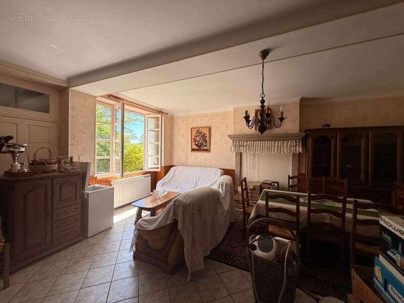 Maison en pierre de 126m², 4 chambres, avec grange 65 000 € - photo 23