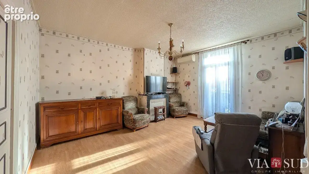 Béziers - Champs de Mars - Bel appartement de type 4 au 1er étage - photo 1