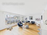 Appartement à PARIS-8E