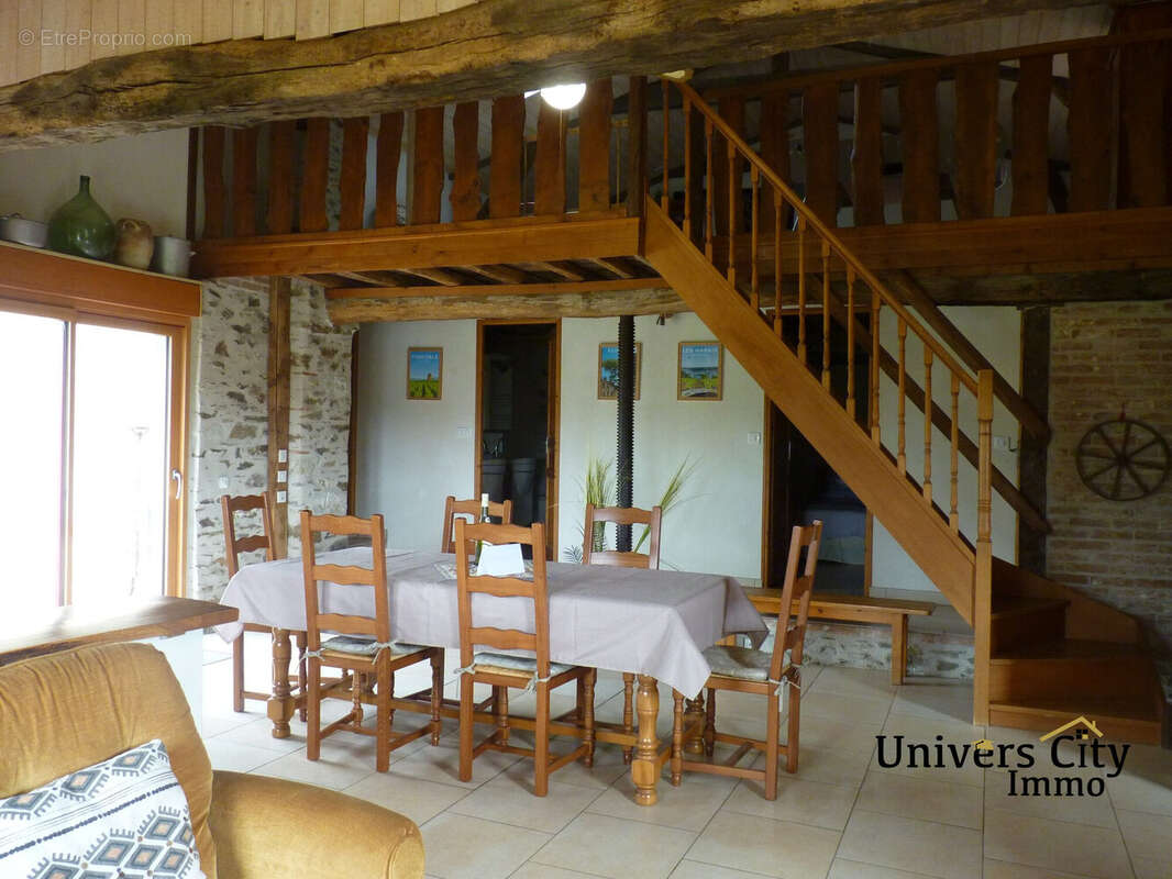 Maison à LE LOROUX-BOTTEREAU