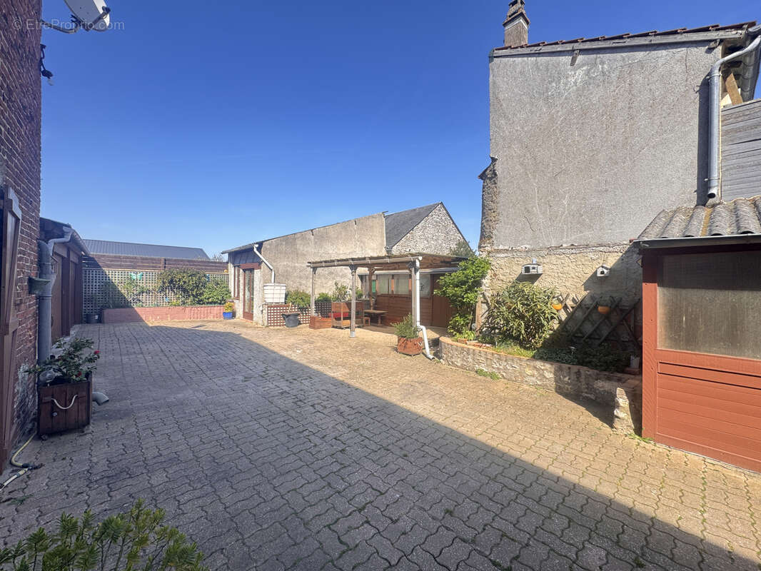 Maison à AUNAY-SOUS-AUNEAU