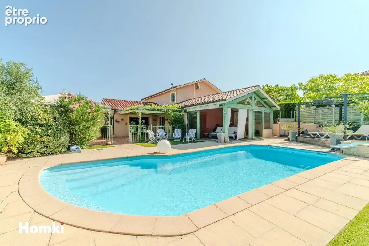 Superbe villa  de 195 m2 avec piscine - photo 5