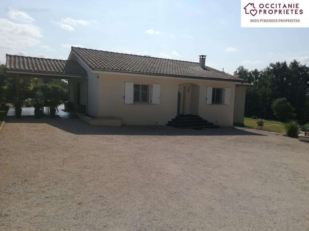 Maison à MONTREJEAU