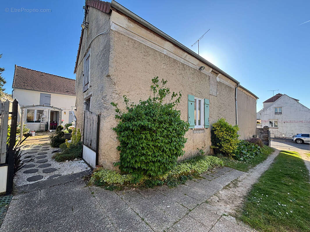 Maison à AMBLAINVILLE