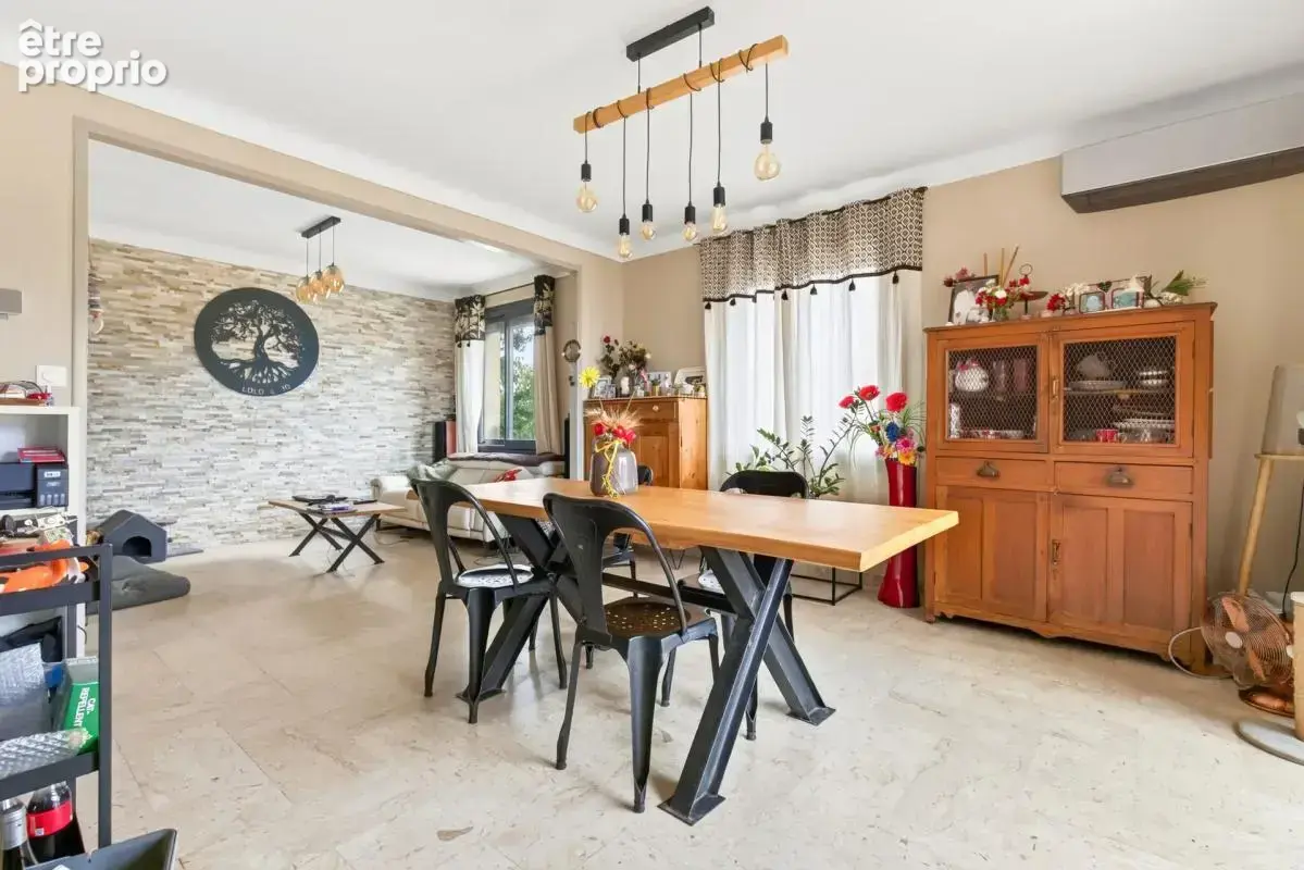 Maison de 6 pièces de 153 m² à Carpentras - photo 3