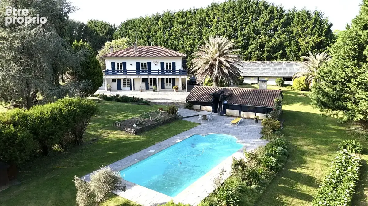 Propriété avec 3 logements, 7 hectares agricoles, piscine et dépendances à Saint-Martin-de-Seignanx  223 m²  À 15 min de Bayon - photo 23