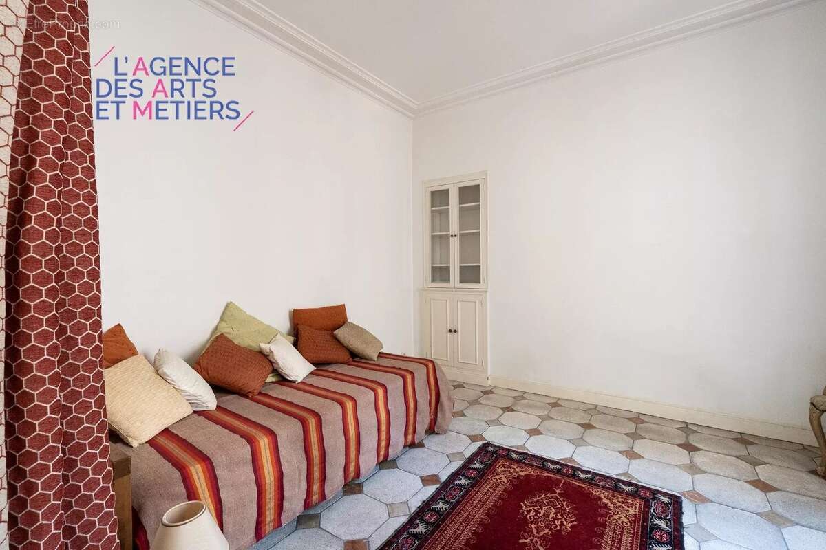 Appartement à PARIS-3E