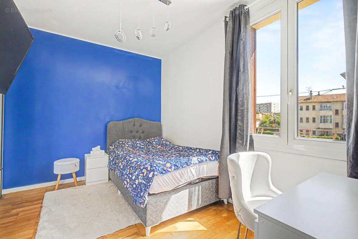 Appartement à MARSEILLE-13E