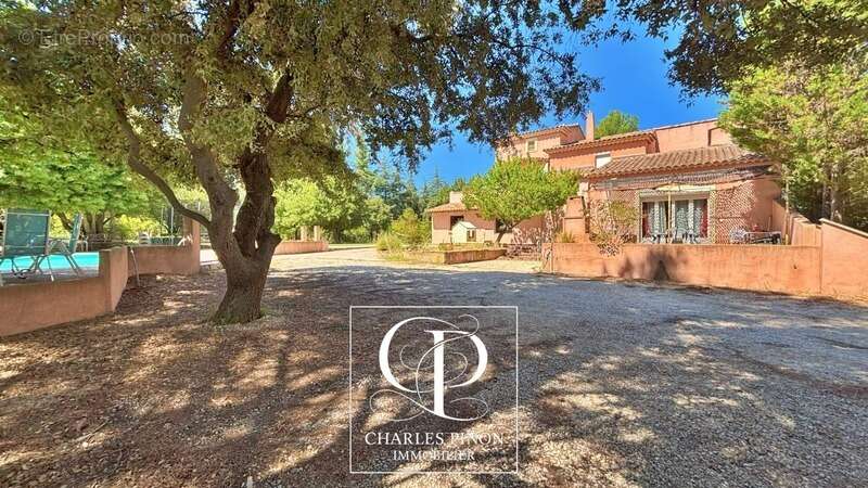 Maison à SAINT-CANNAT