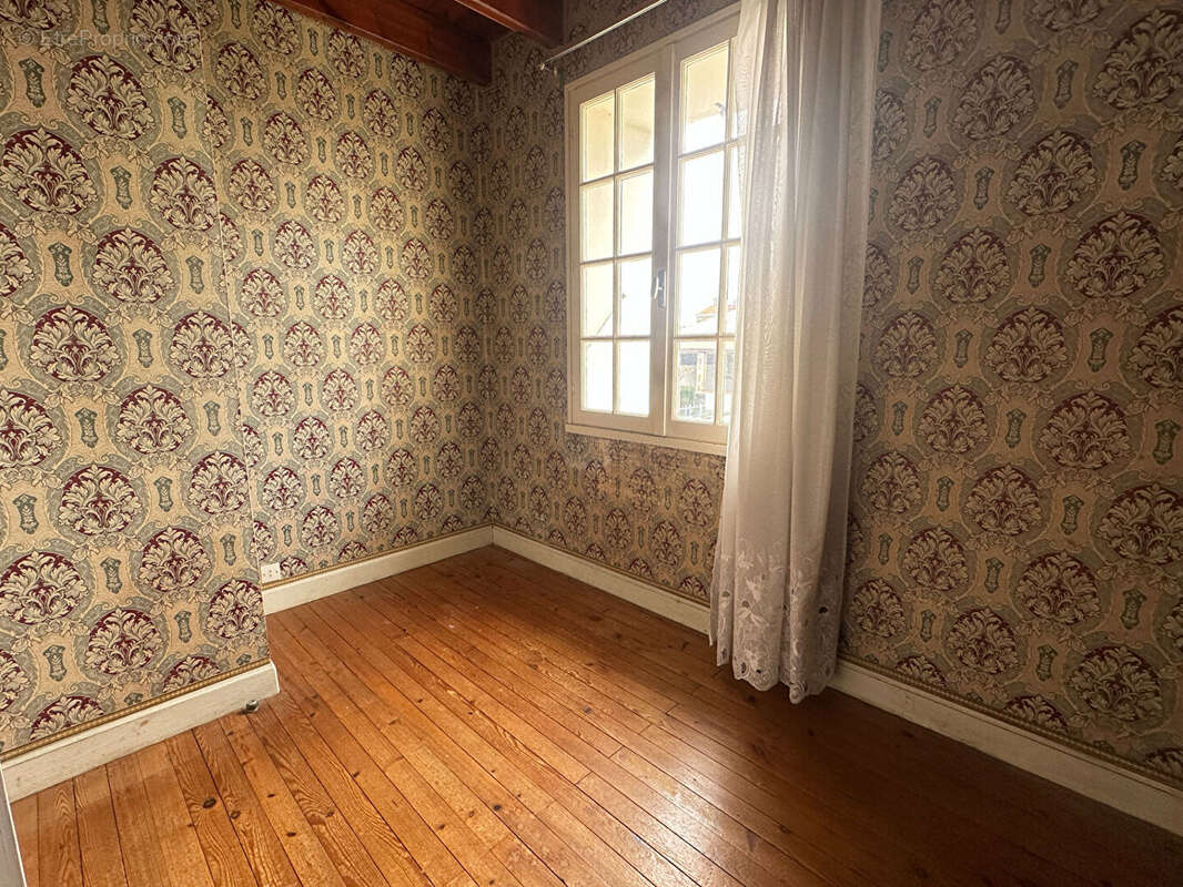 Maison à COZES