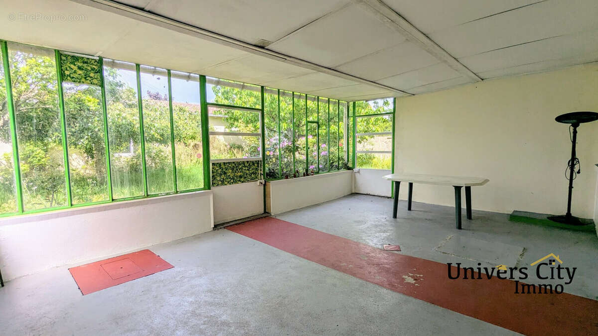 Maison à SAINT-SEBASTIEN-SUR-LOIRE