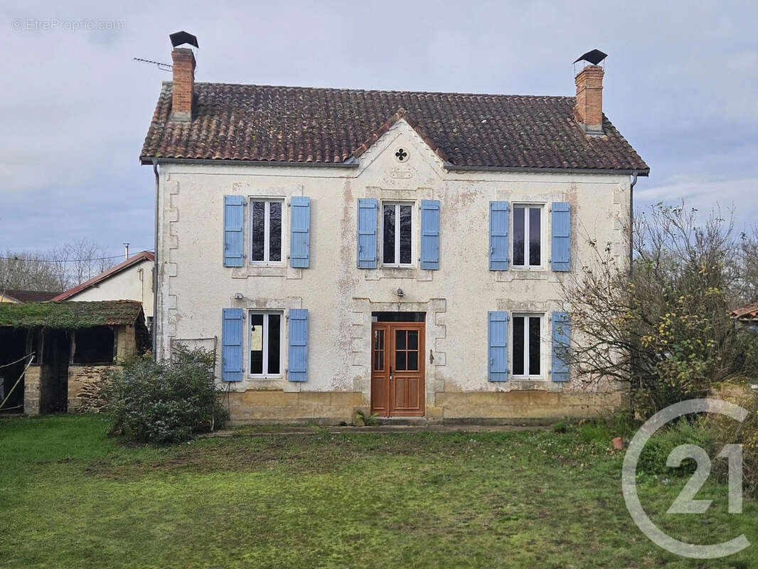 Maison à HAGETMAU