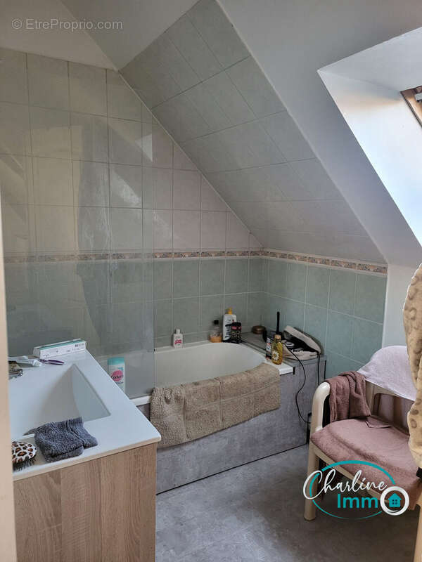 Maison à L&#039;ETOILE