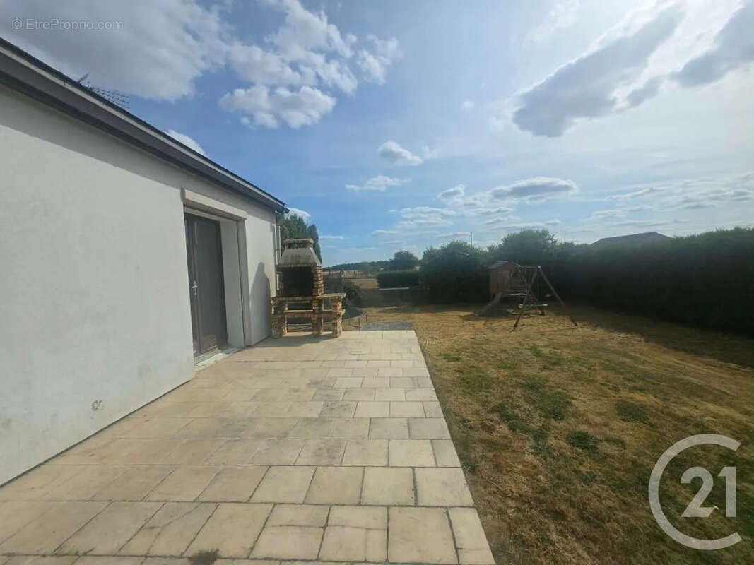 Maison 82 m² à Rugles  - photo 10