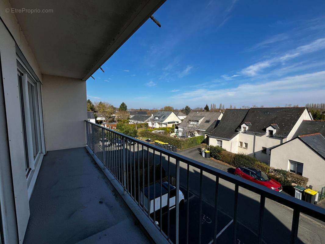 Appartement à PELLOUAILLES-LES-VIGNES