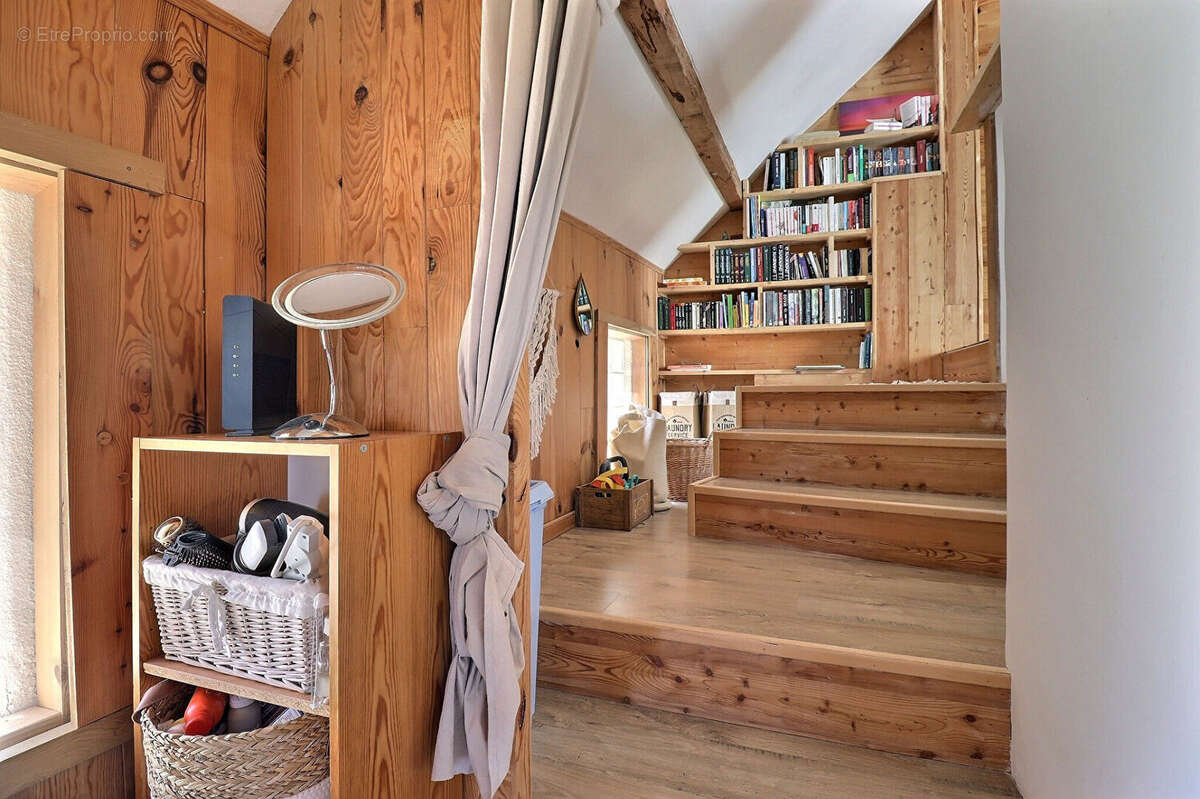 Maison à CHAPAREILLAN