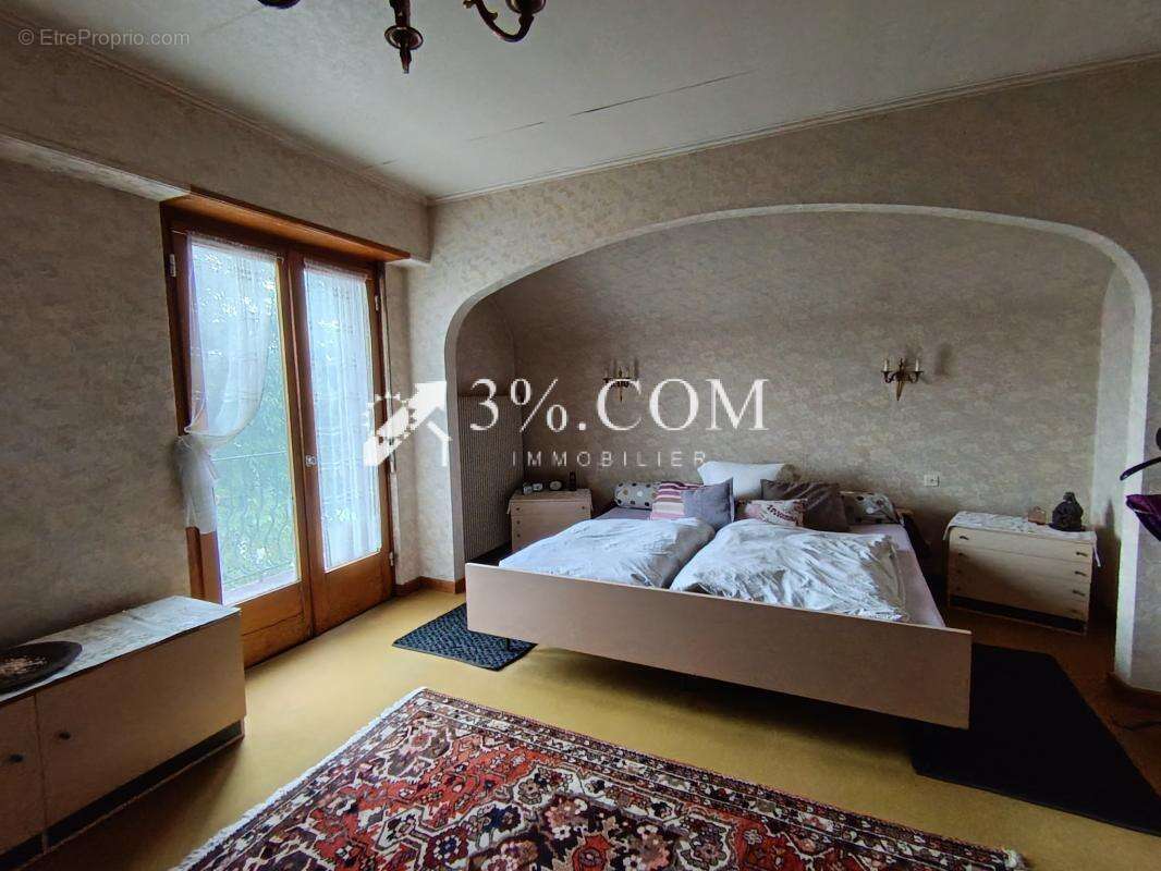 Belle propriete de 303m2 a rafraichir - photo 9