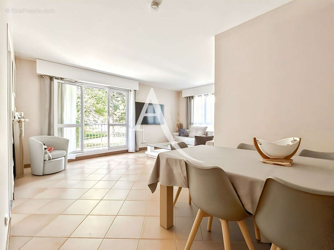 Appartement à BOIS-D'ARCY