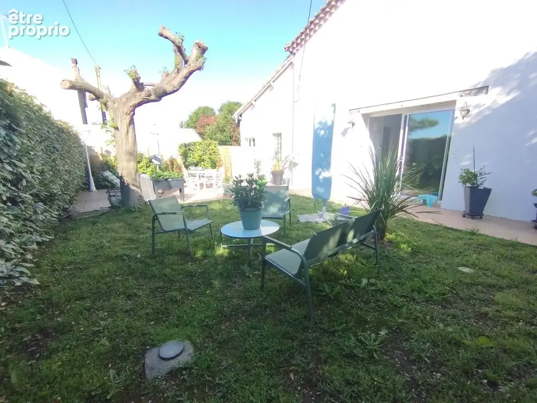 FLORENSAC- Propriété de charme entre vignes et Méditerranée - photo 12