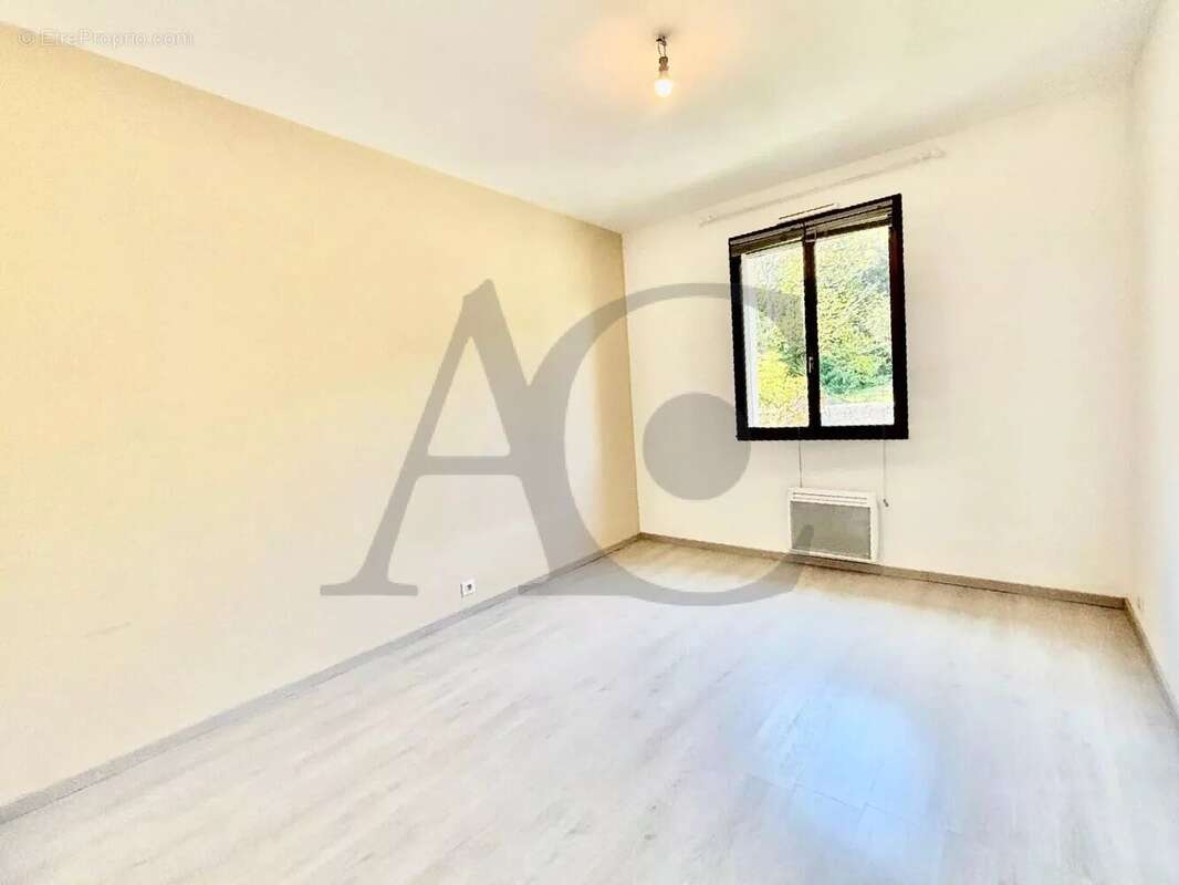 Appartement à VILLENEUVE-LOUBET