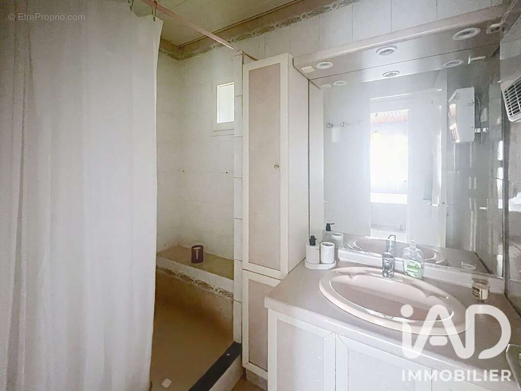 Appartement 55 m² à Gardanne  - photo 9