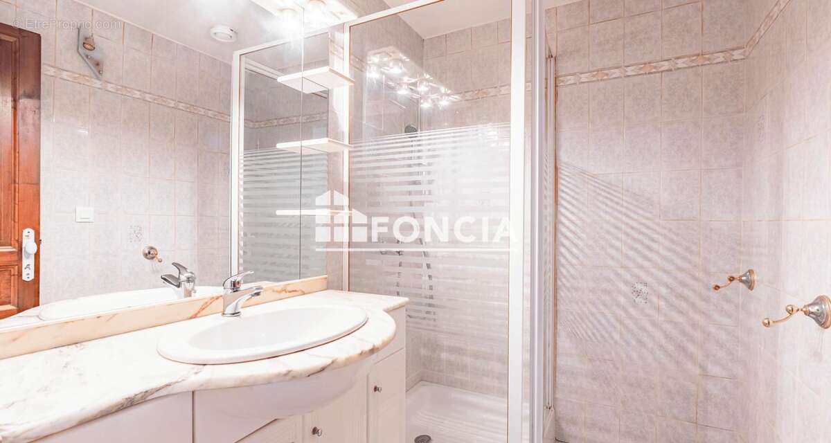 Maison à ROUSSILLON