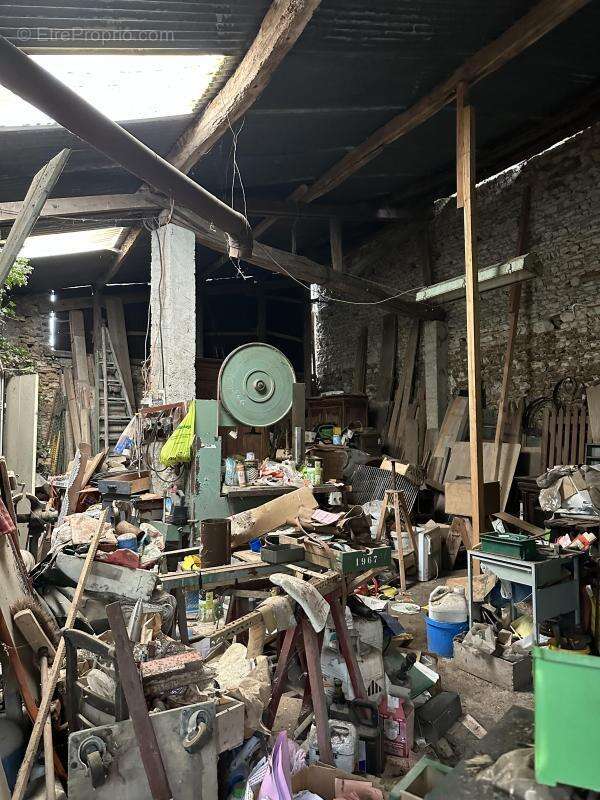 Terrain à FLINS-NEUVE-EGLISE