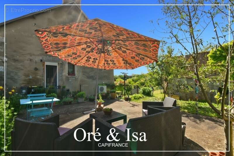 Dpt Cher (18), Loye-Sur-Arnon, Maison 112 m² – Grand terrain, dépendance de 100 m² et garage avec fosse - photo 5