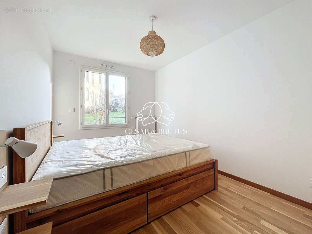 Appartement à NEUVILLE-SUR-SAONE