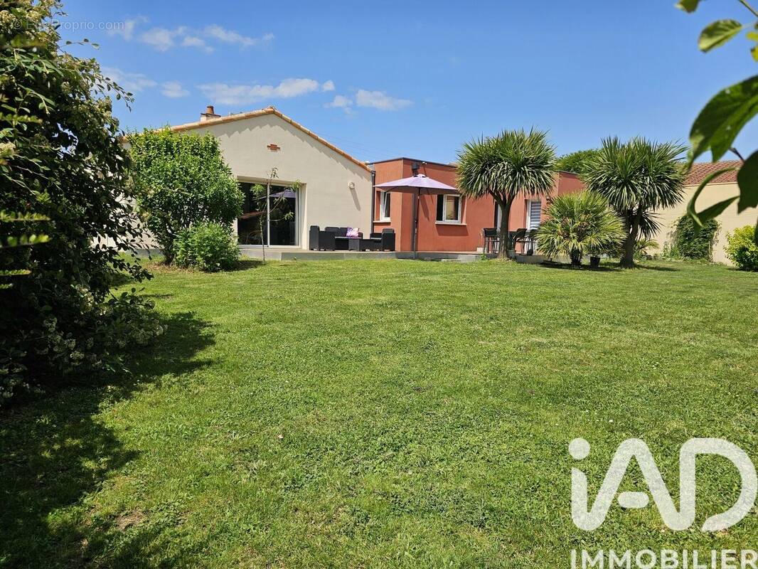 Photo 1 - Maison à SAINT-PHILBERT-DE-GRAND-LIEU