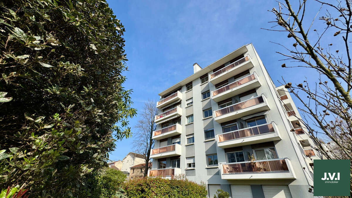 Appartement à ENGHIEN-LES-BAINS