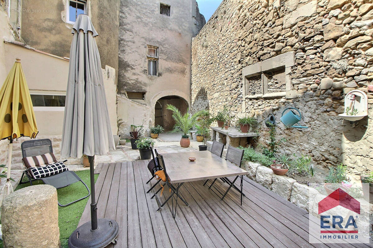 Maison à MONDRAGON