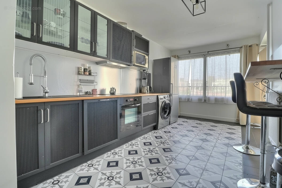 Appartement à NANTERRE