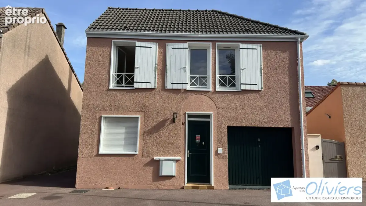 Photo Maison à Voisins-Le-Bretonneux au prix de 420 000€