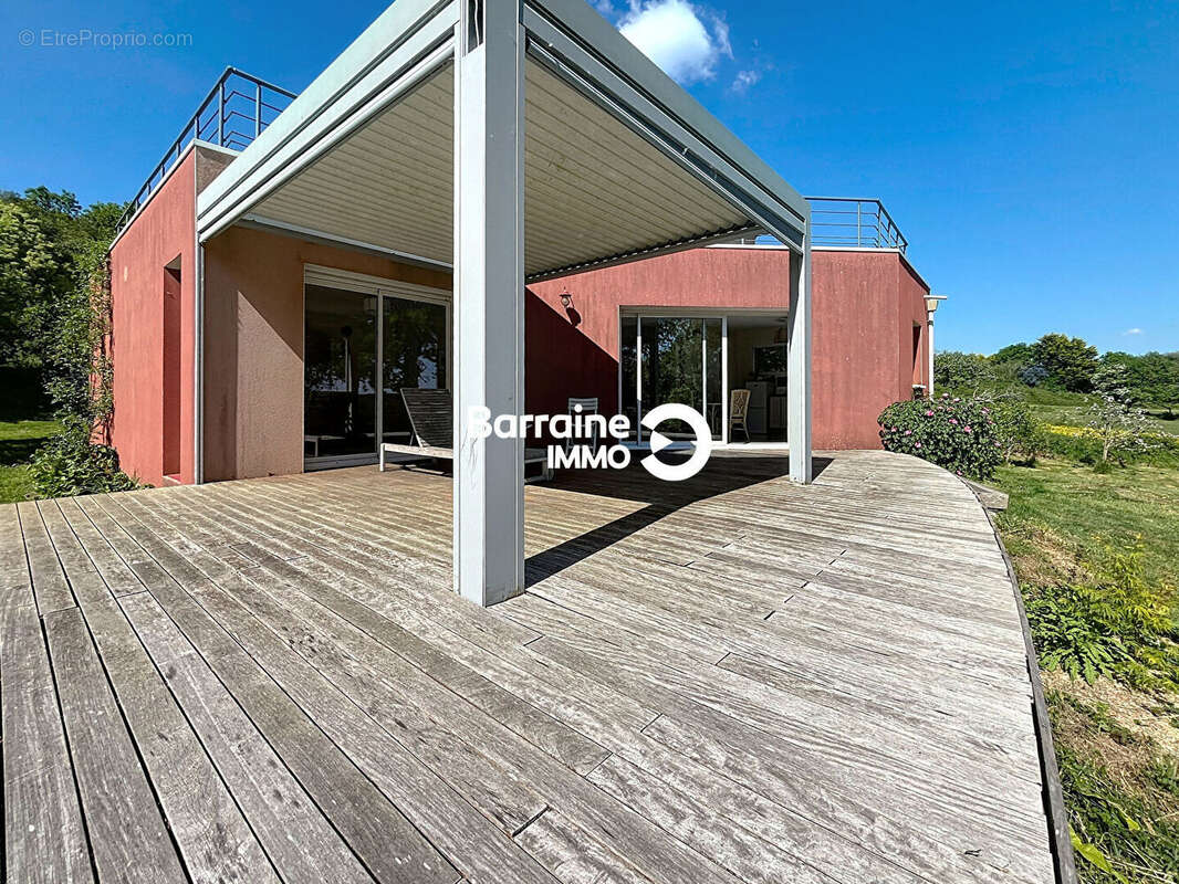 Maison à CAMARET-SUR-MER