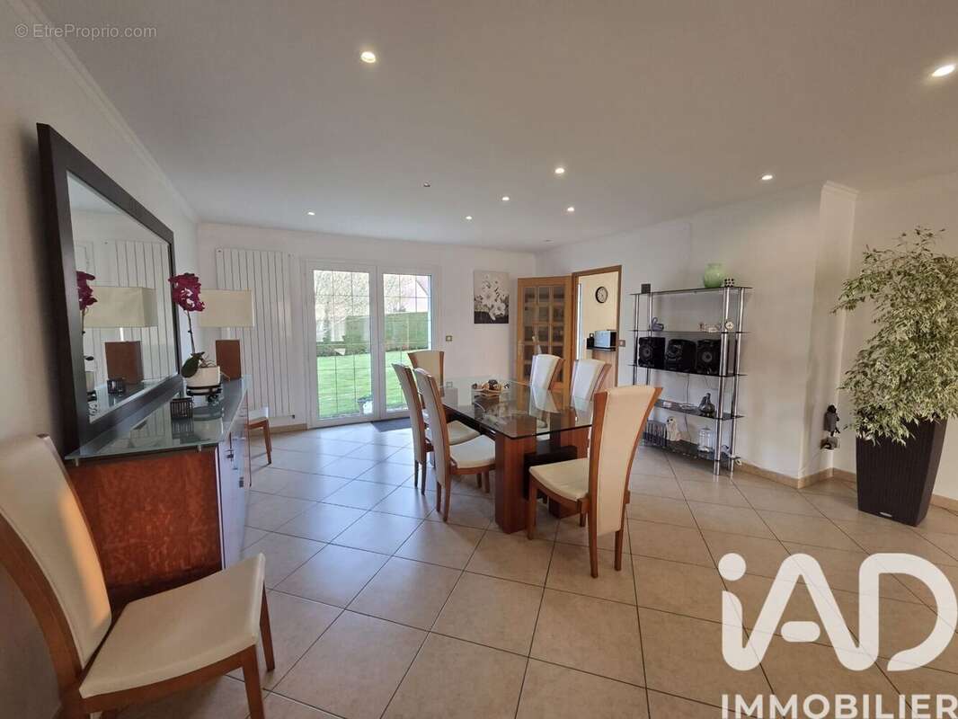 Photo 6 - Maison à ORGERUS