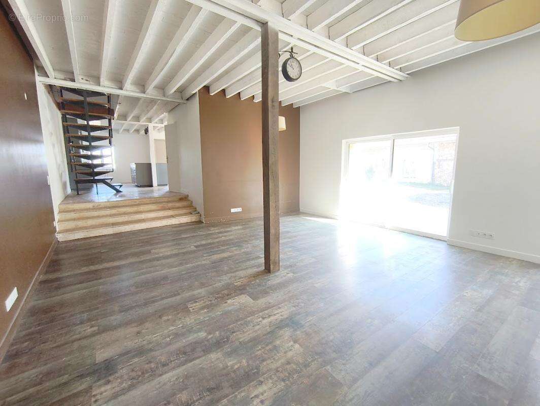 Maison à MONTMIRAIL