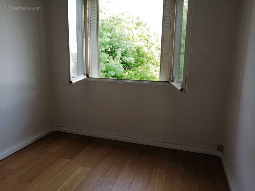 NEVERS appartement T.3   balcon GARAGE - photo 7