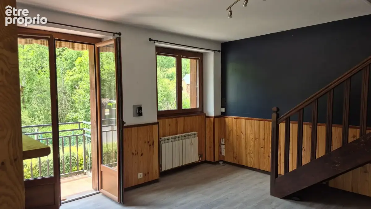 Maison à VILLECOMTAL