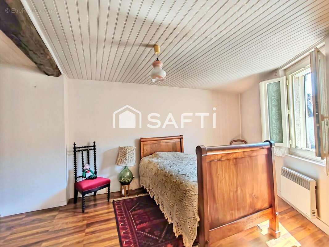 Maison 106 m² à Breuil-Bois-Robert  - photo 6