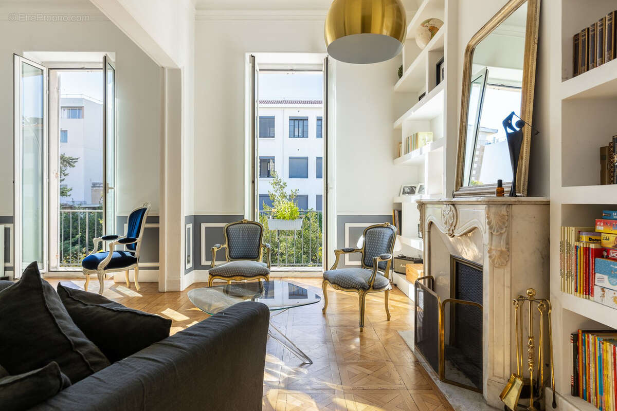 Appartement à MARSEILLE-8E