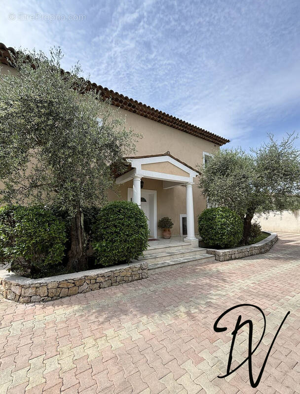 Maison à GRASSE