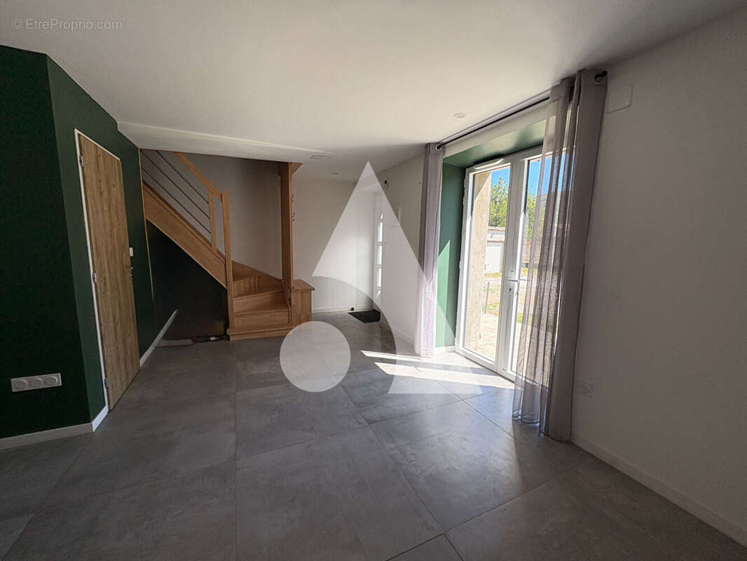 Maison à SAINT-PRIVAT