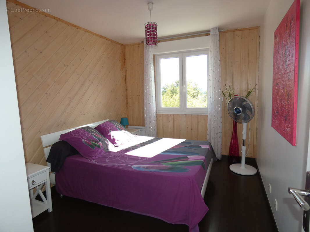 Maison à LARAGNE-MONTEGLIN